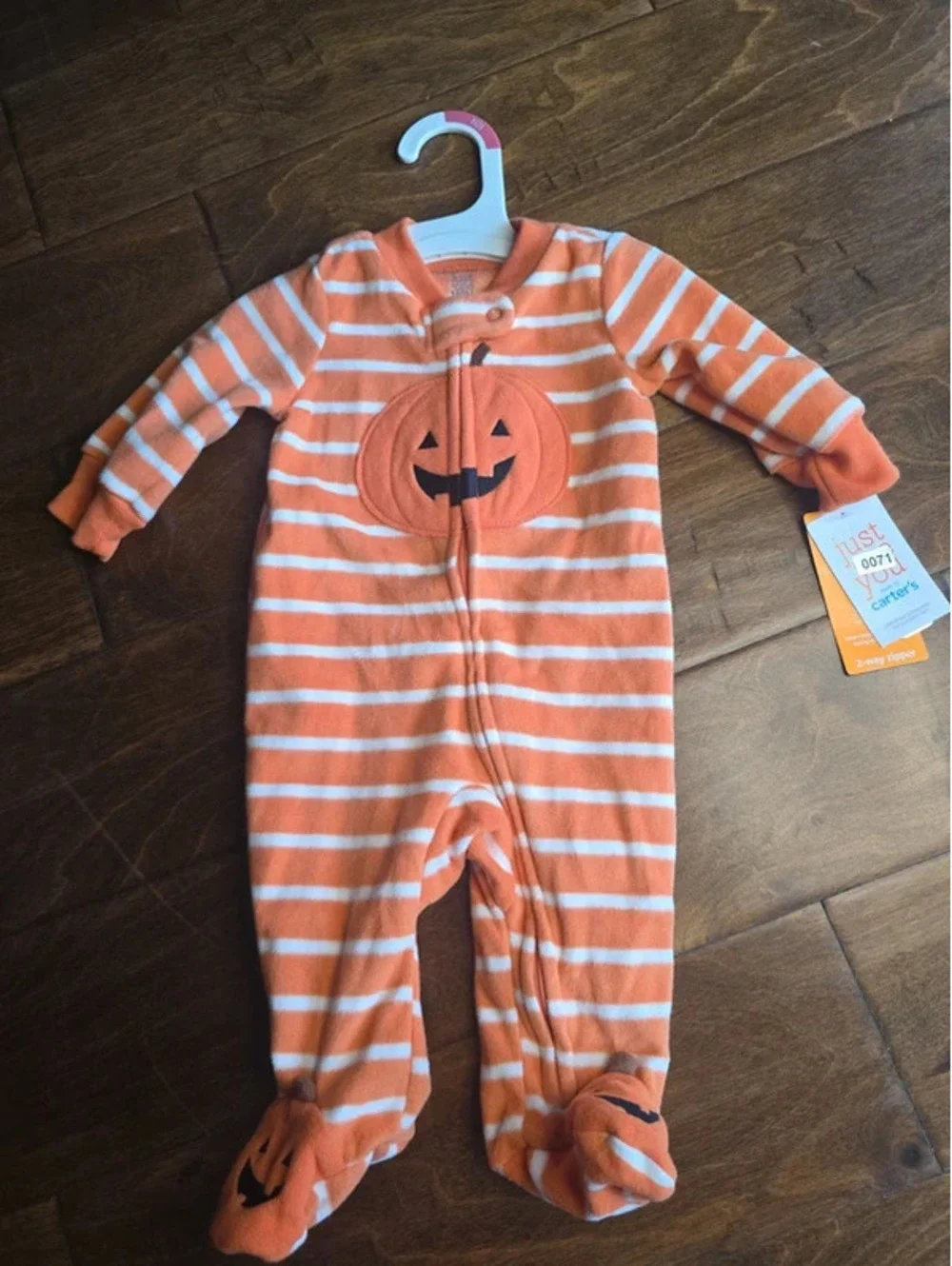 3m brand new halloween pajamas from carter's item.71G6